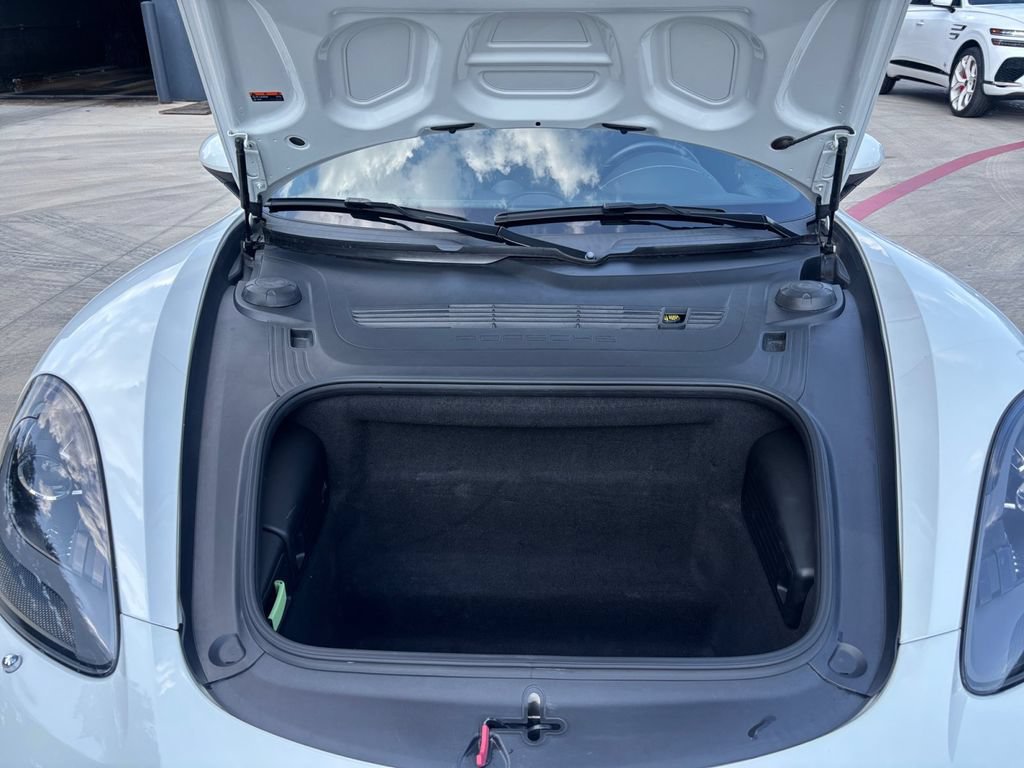 Used 2019 Porsche 718 Cayman RWD image 17