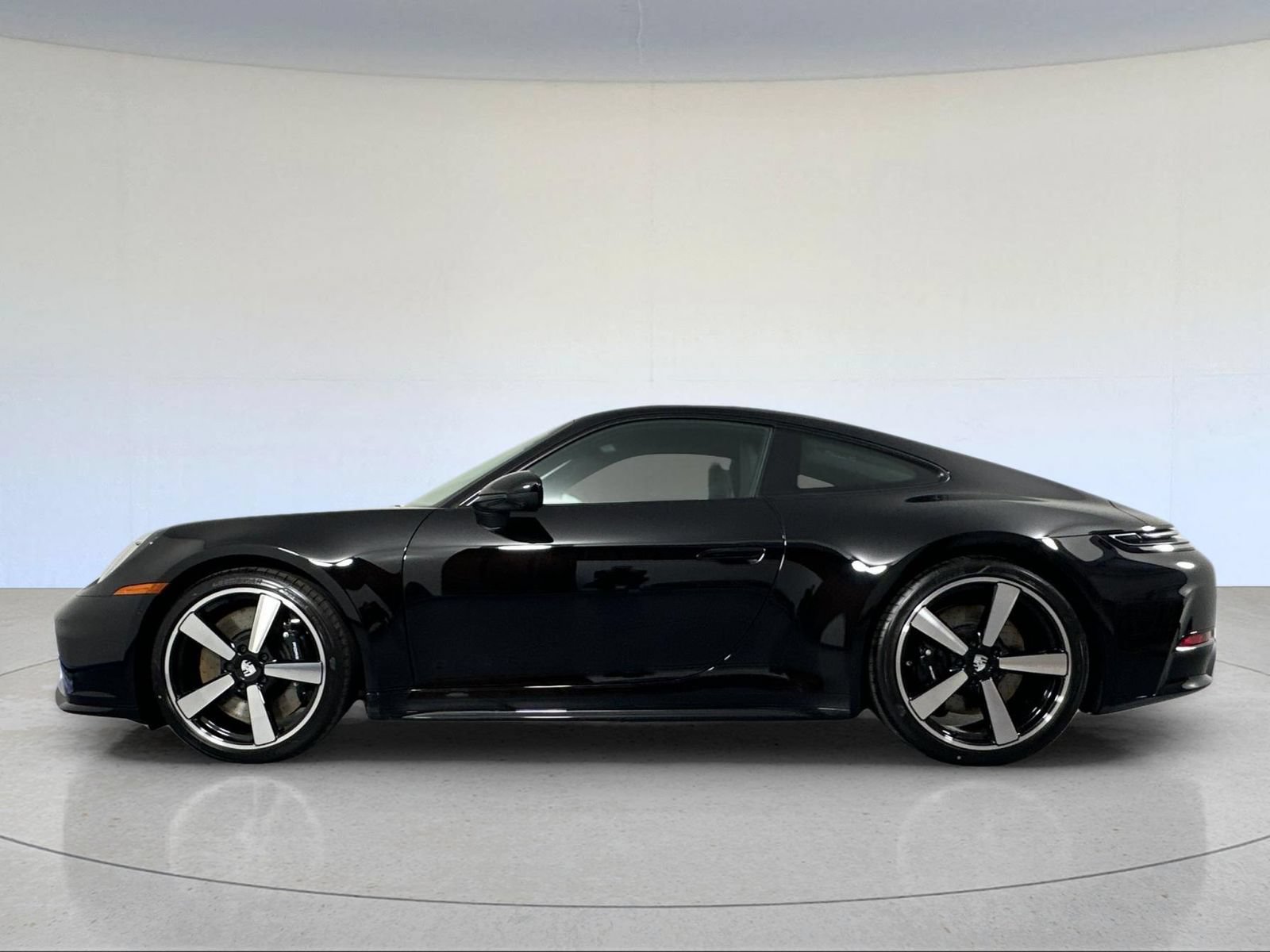 New 2026 Porsche 911 Carrera S RWD image 2