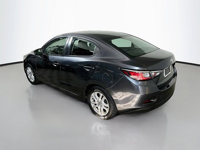 Used 2017 Toyota Yaris iA FWD image 5