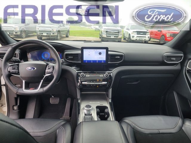 Used 2022 Ford Explorer ST w/ ST Street Pack image 18