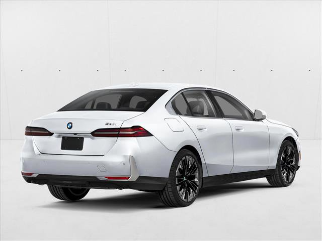 Used 2026 BMW 530i w/ M Sport Package RWD image 2