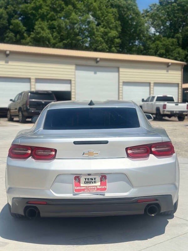 Used 2019 Chevrolet Camaro LT RWD image 5
