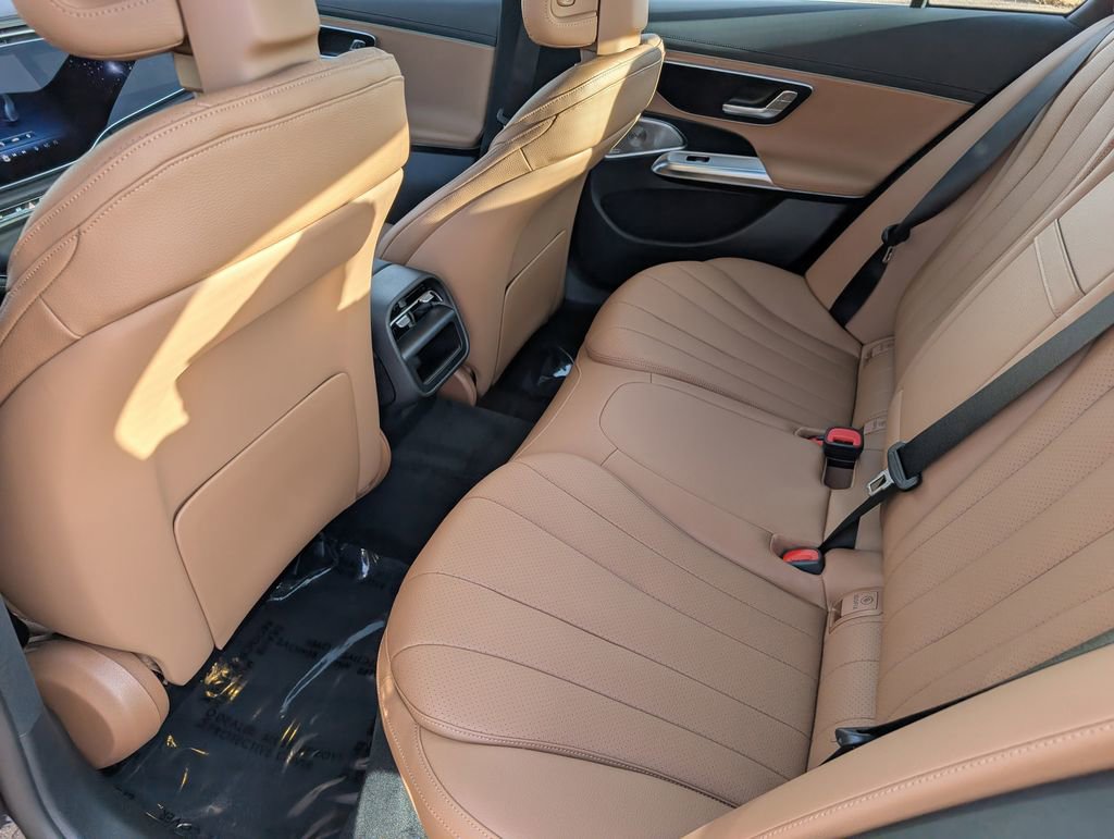 New 2026 Mercedes-Benz E 450 4MATIC Sedan image 31