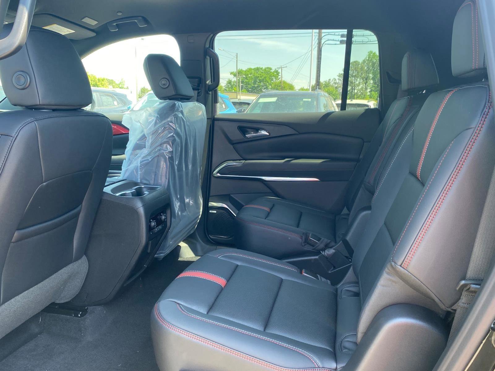 New 2026 Chevrolet Traverse RS FWD image 20