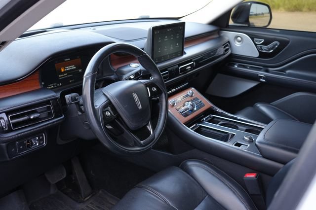 Used 2020 Lincoln Aviator Reserve w/ Equipment Group 202A AWD/4WD image 10