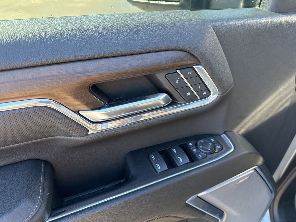 Used 2024 Chevrolet Silverado 3500 High Country w/ High Country Premium Package image 9