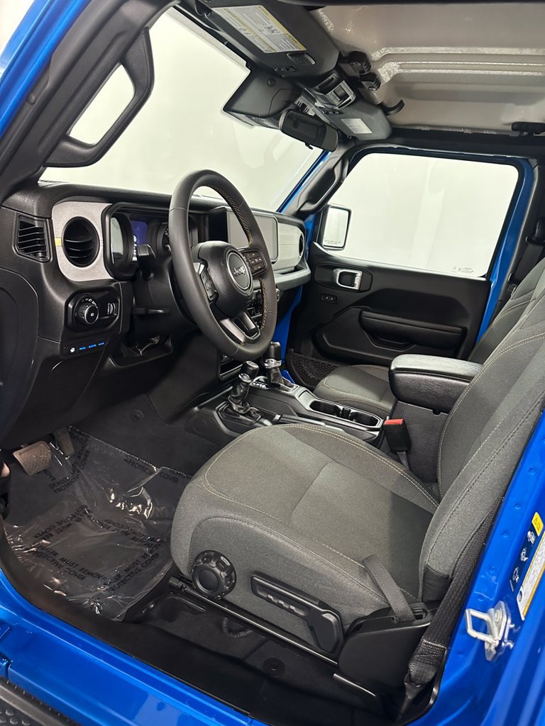 Used 2024 Jeep Wrangler Unlimited w/ Convenience Group AWD/4WD image 11