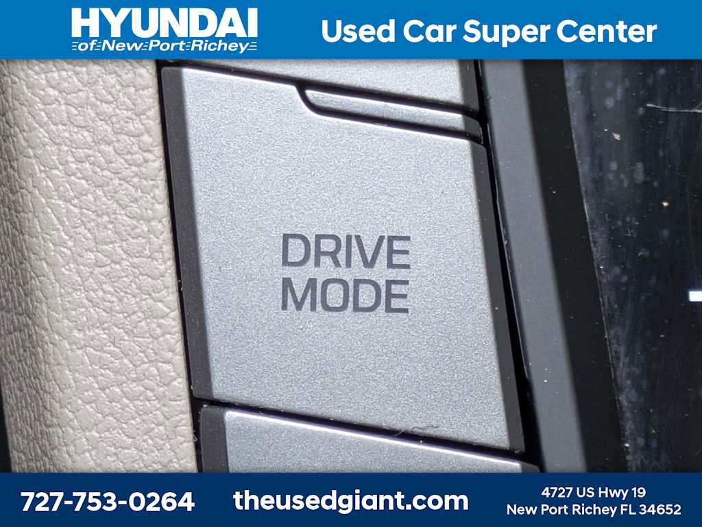 Used 2017 Hyundai Elantra Limited w/ Limited Ultimate Package 05 image 28