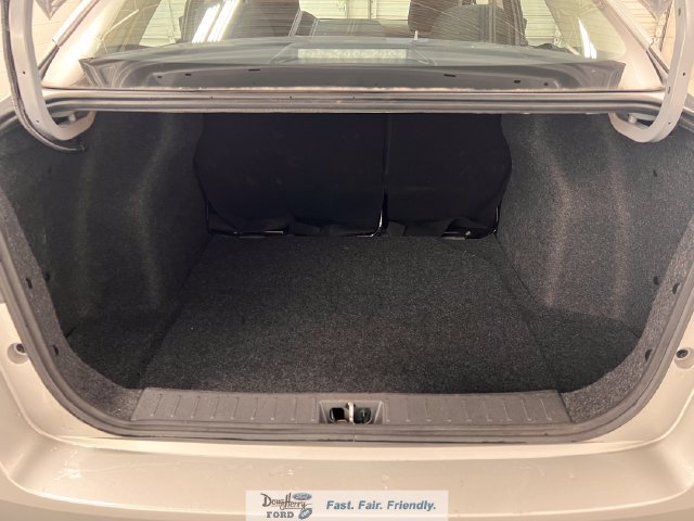 Used 2025 Nissan Versa SV FWD image 35