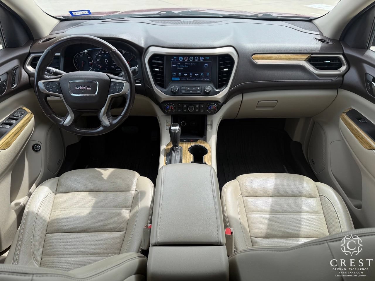 Used 2019 GMC Acadia Denali w/ Technology Package FWD image 14