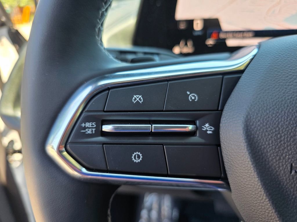 New 2026 Chevrolet Traverse LT w/ Driver Confidence Package FWD image 16