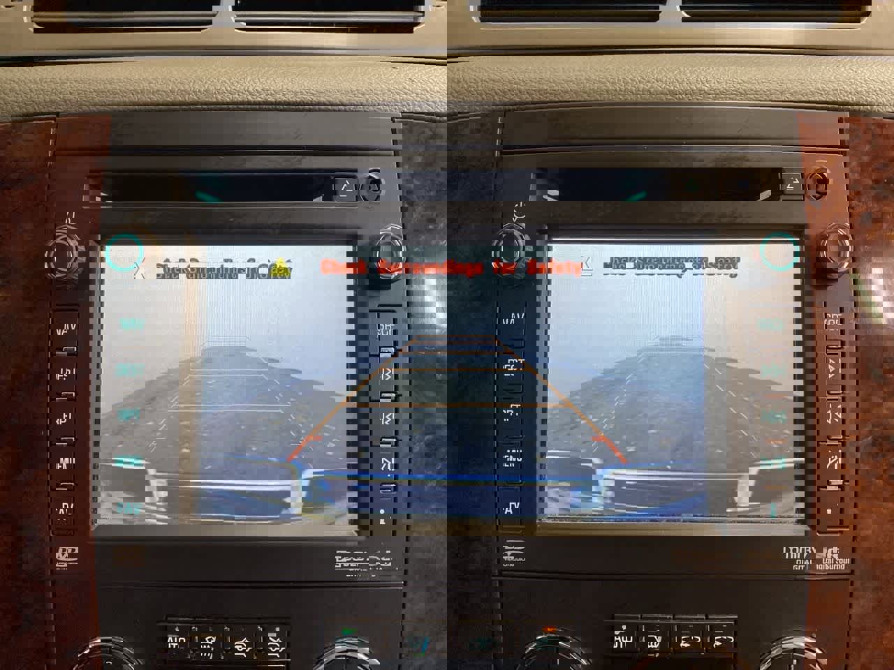 Used 2012 Chevrolet Avalanche LTZ image 26