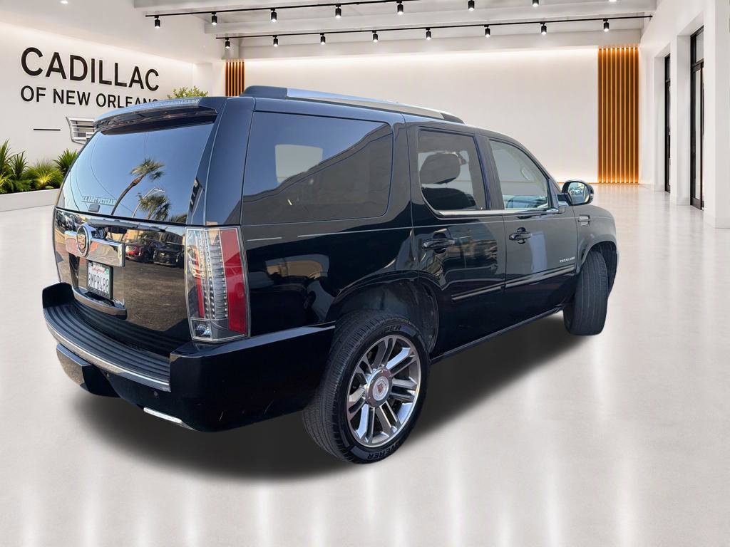 Used 2013 Cadillac Escalade Premium AWD/4WD image 2