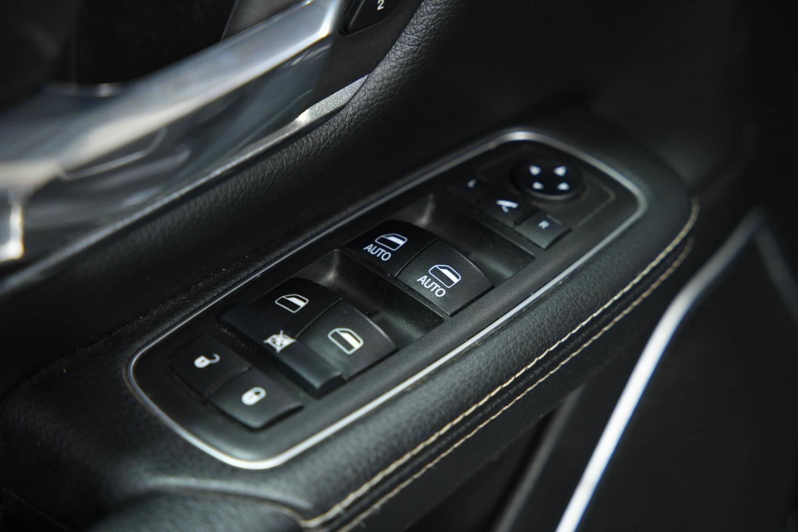 Used 2019 RAM 1500 Laramie w/ Sport Appearance Package image 23