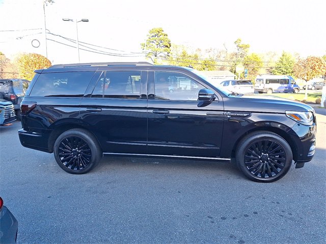 Used 2019 Lincoln Navigator Reserve image 9