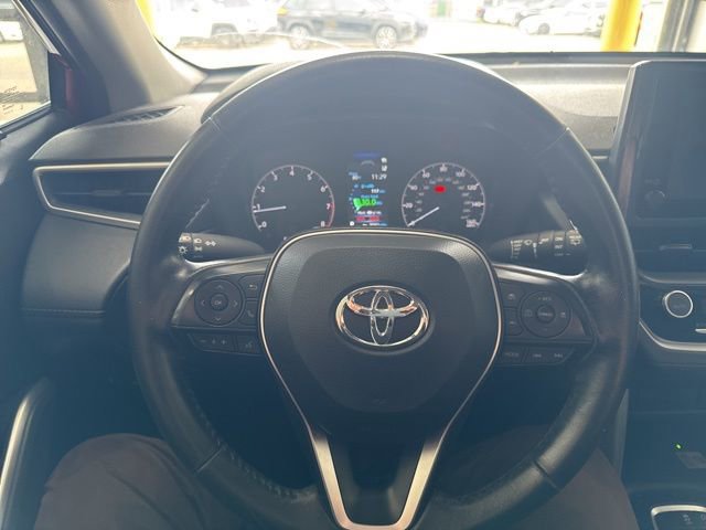 Used 2023 Toyota Corolla Cross LE FWD image 14