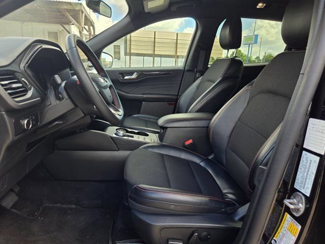 Used 2025 Ford Escape ST-Line AWD/4WD image 23