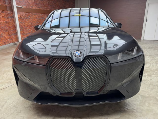 Used 2026 BMW iX xDrive45 image 8