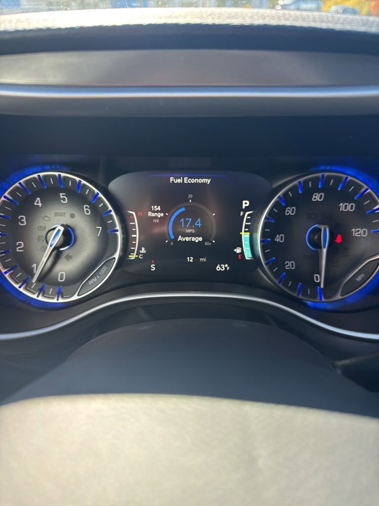 New 2026 Chrysler Pacifica Select image 14