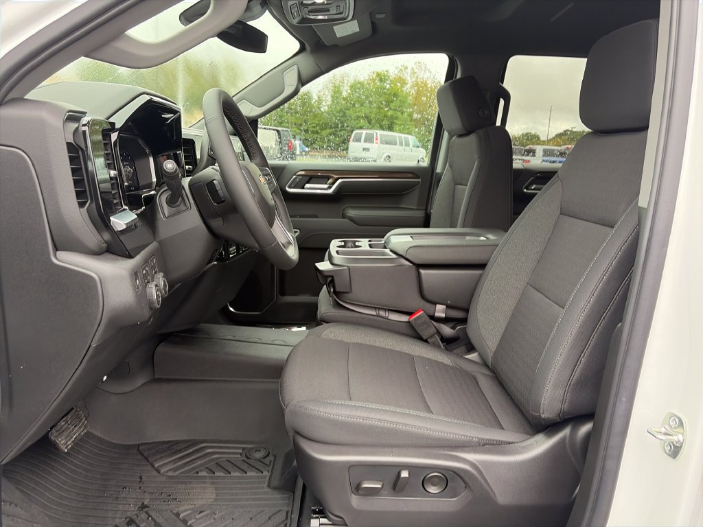 New 2026 Chevrolet Silverado 1500 LT AWD/4WD image 12