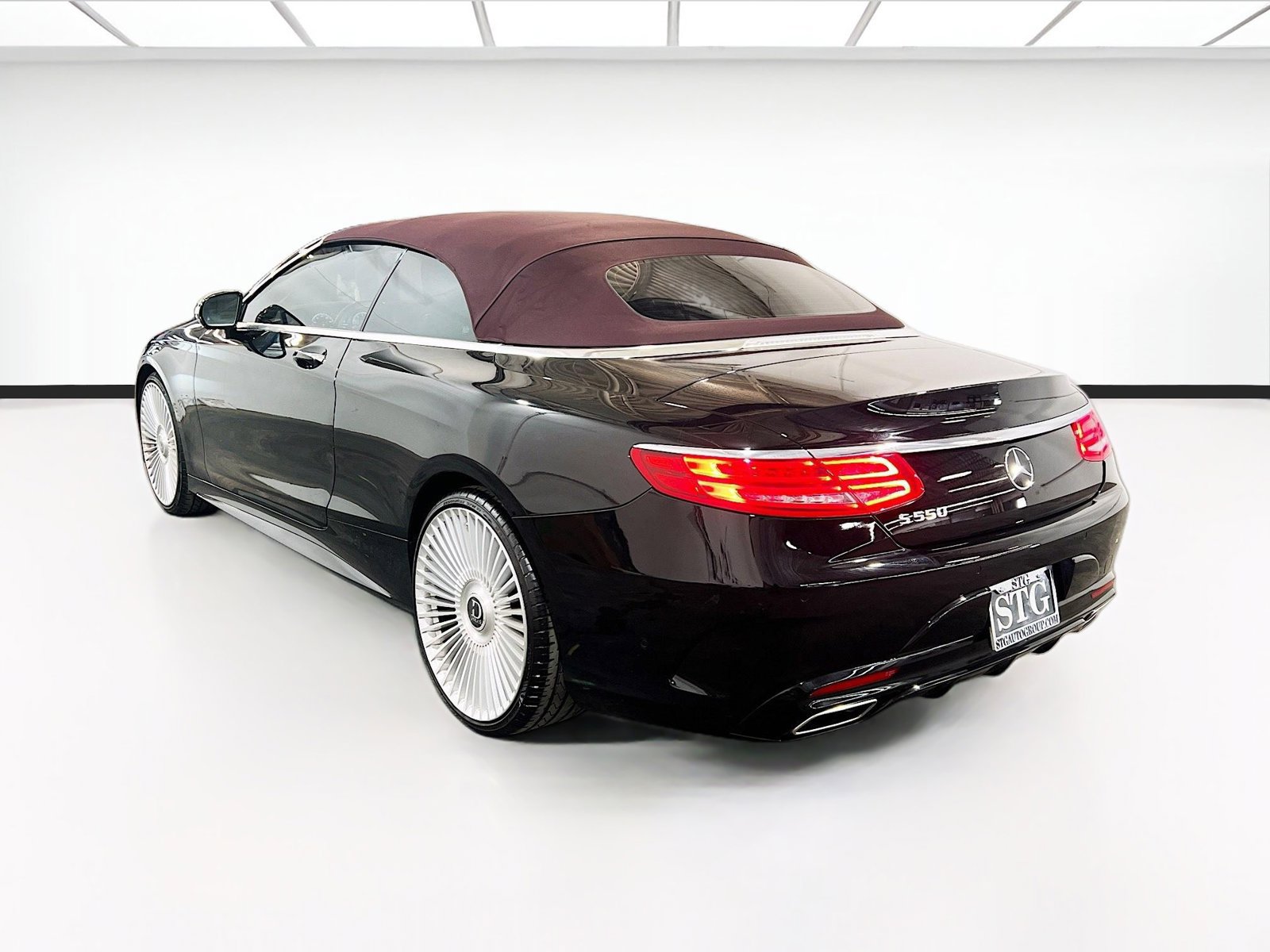 Used 2017 Mercedes-Benz S 550 Cabriolet image 6