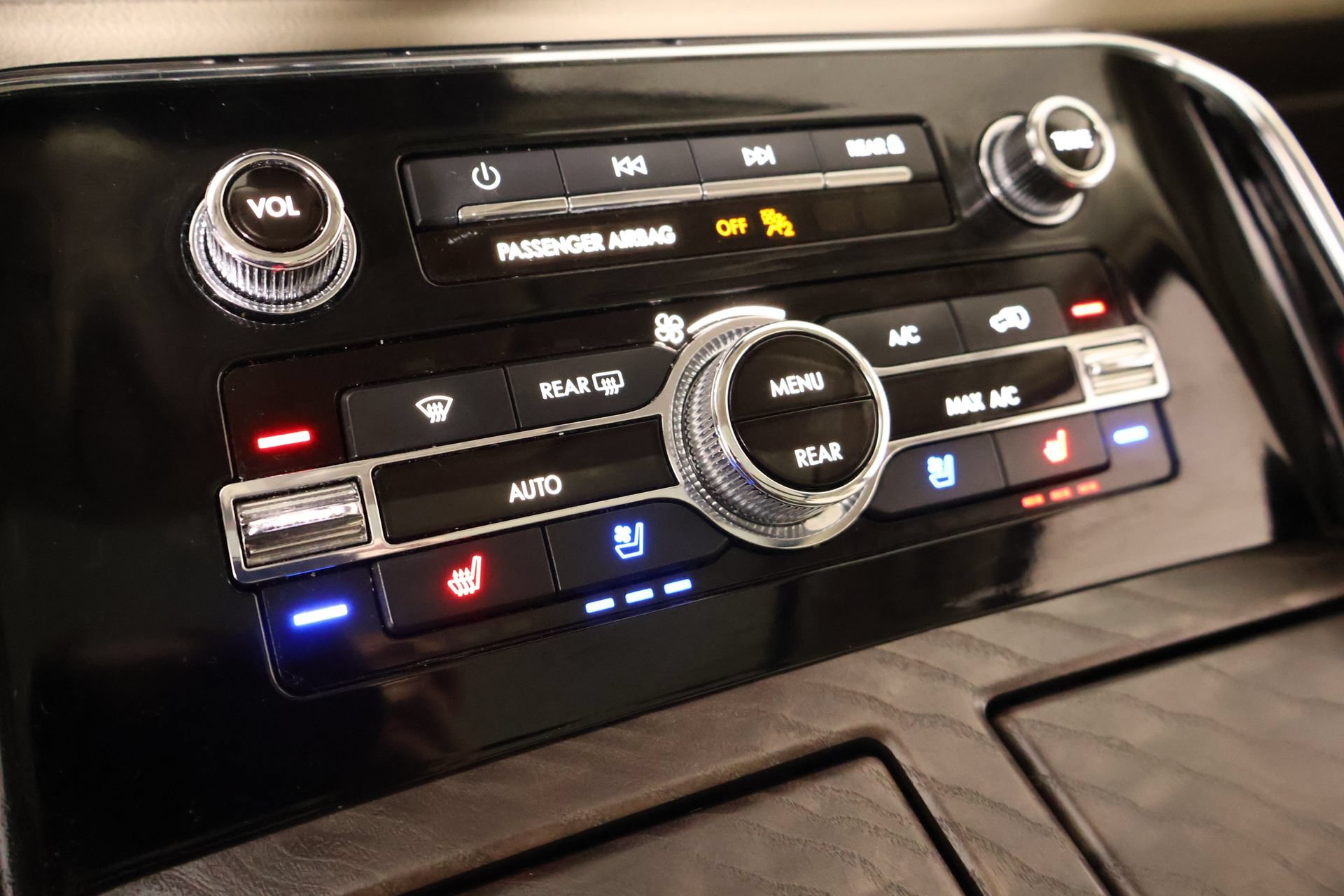Used 2022 Lincoln Navigator Reserve AWD/4WD image 8