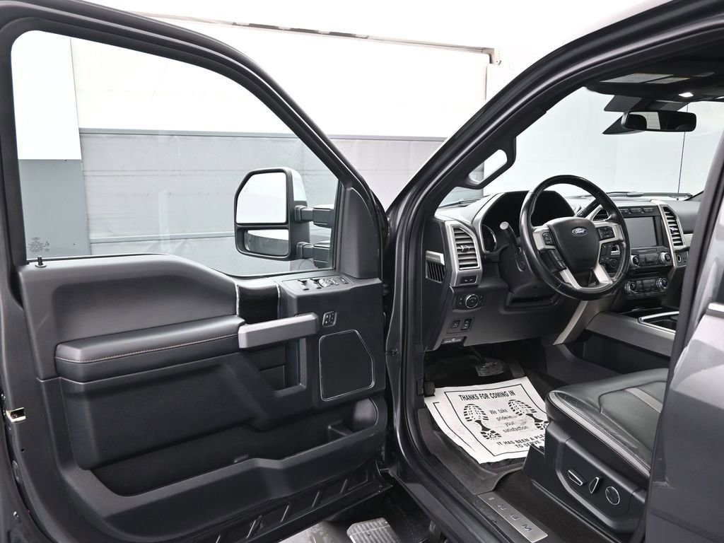 Certified 2018 Ford F350 Platinum w/ Platinum Ultimate Package image 9