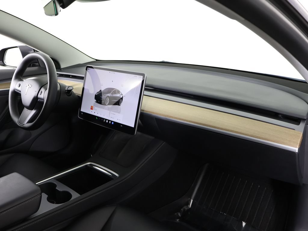 Used 2023 Tesla Model 3 Standard Range RWD image 29
