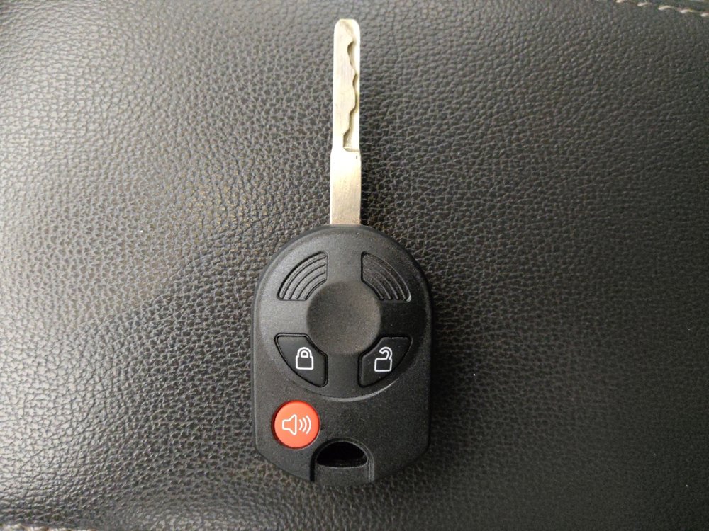 Used 2017 Ford Escape SE image 32