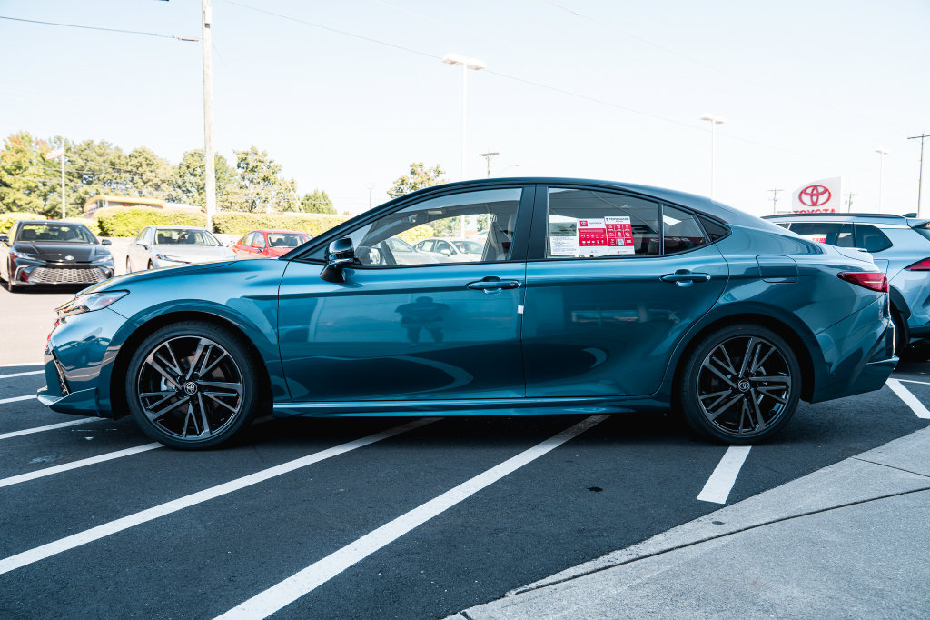 New 2026 Toyota Camry XSE FWD image 4