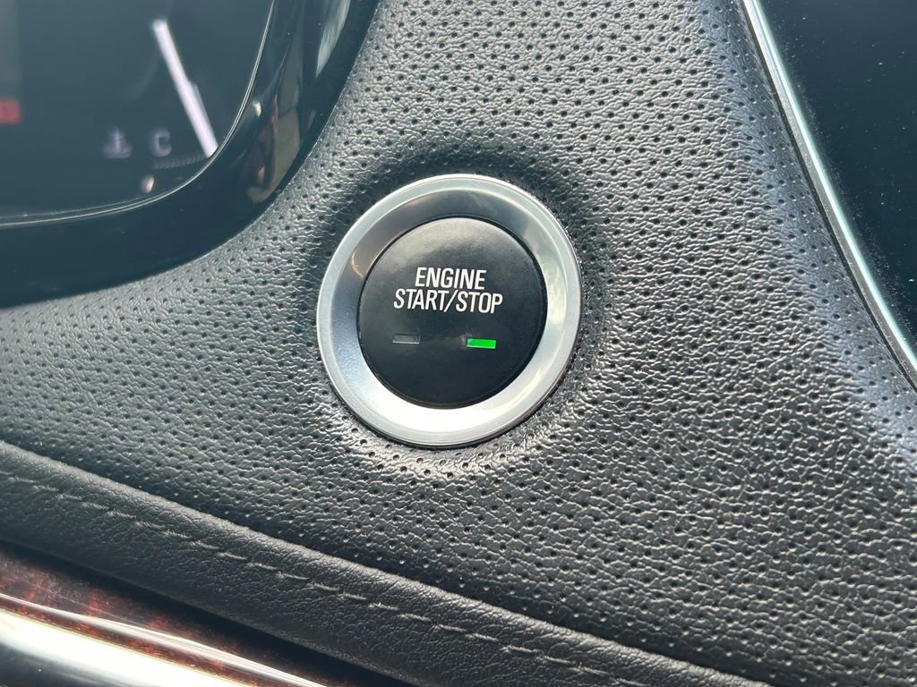 Used 2019 Cadillac XT5 Luxury FWD image 34