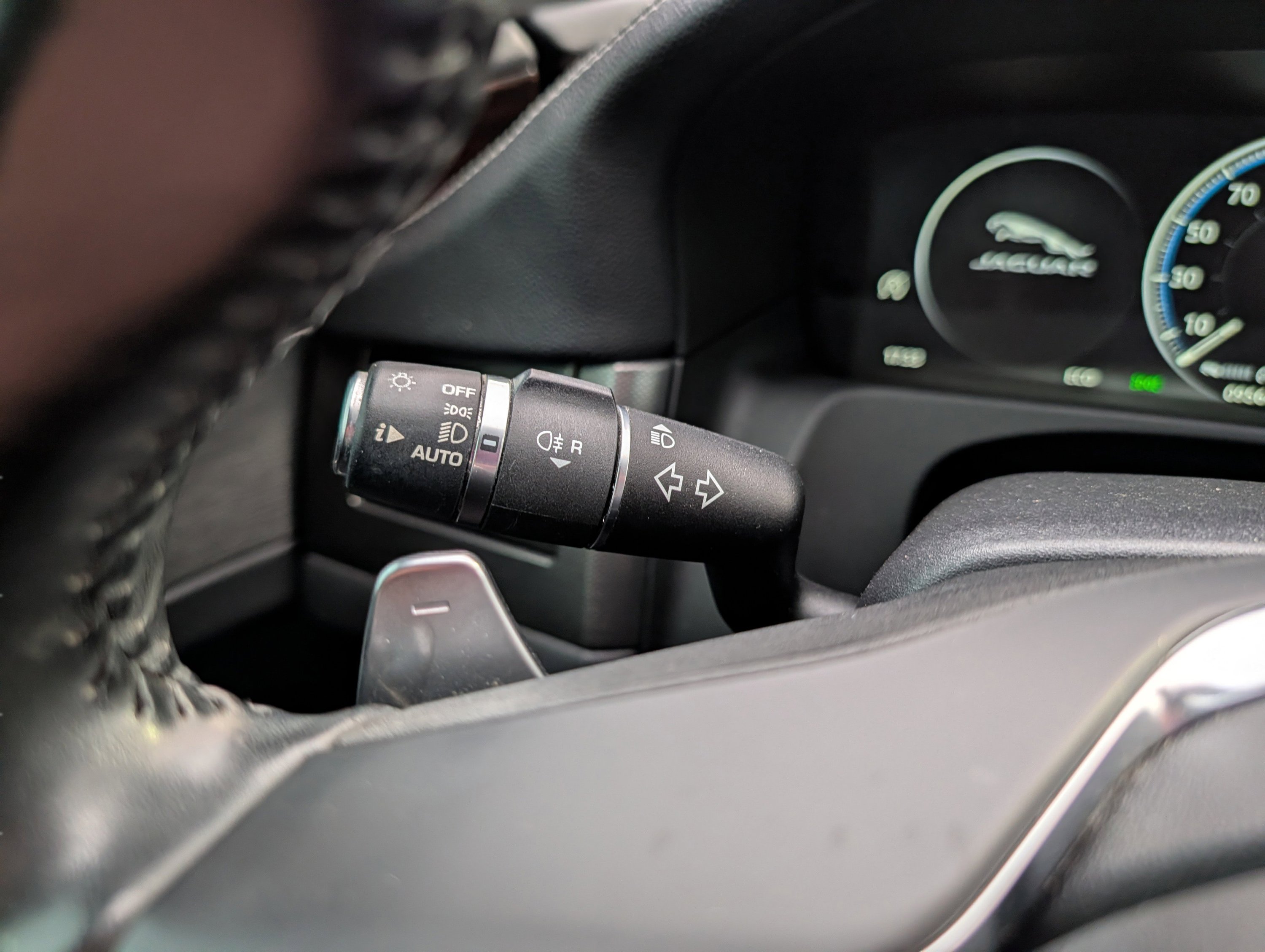 Used 2018 Jaguar XF S image 43