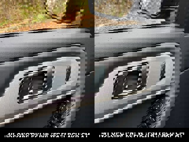 New 2026 Ford Explorer Active w/ Active Comfort Package image 8