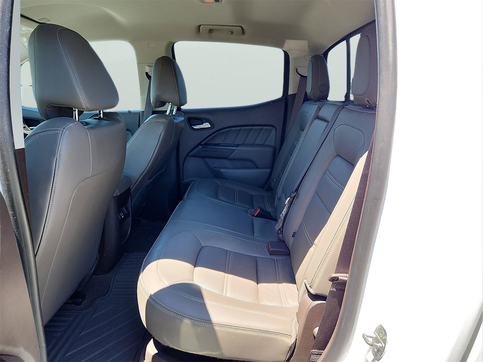 Used 2022 GMC Canyon Denali AWD/4WD image 8