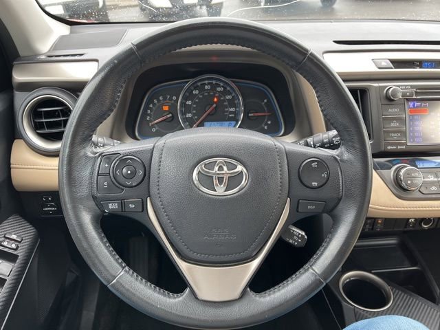 Used 2013 Toyota RAV4 Limited AWD/4WD image 35