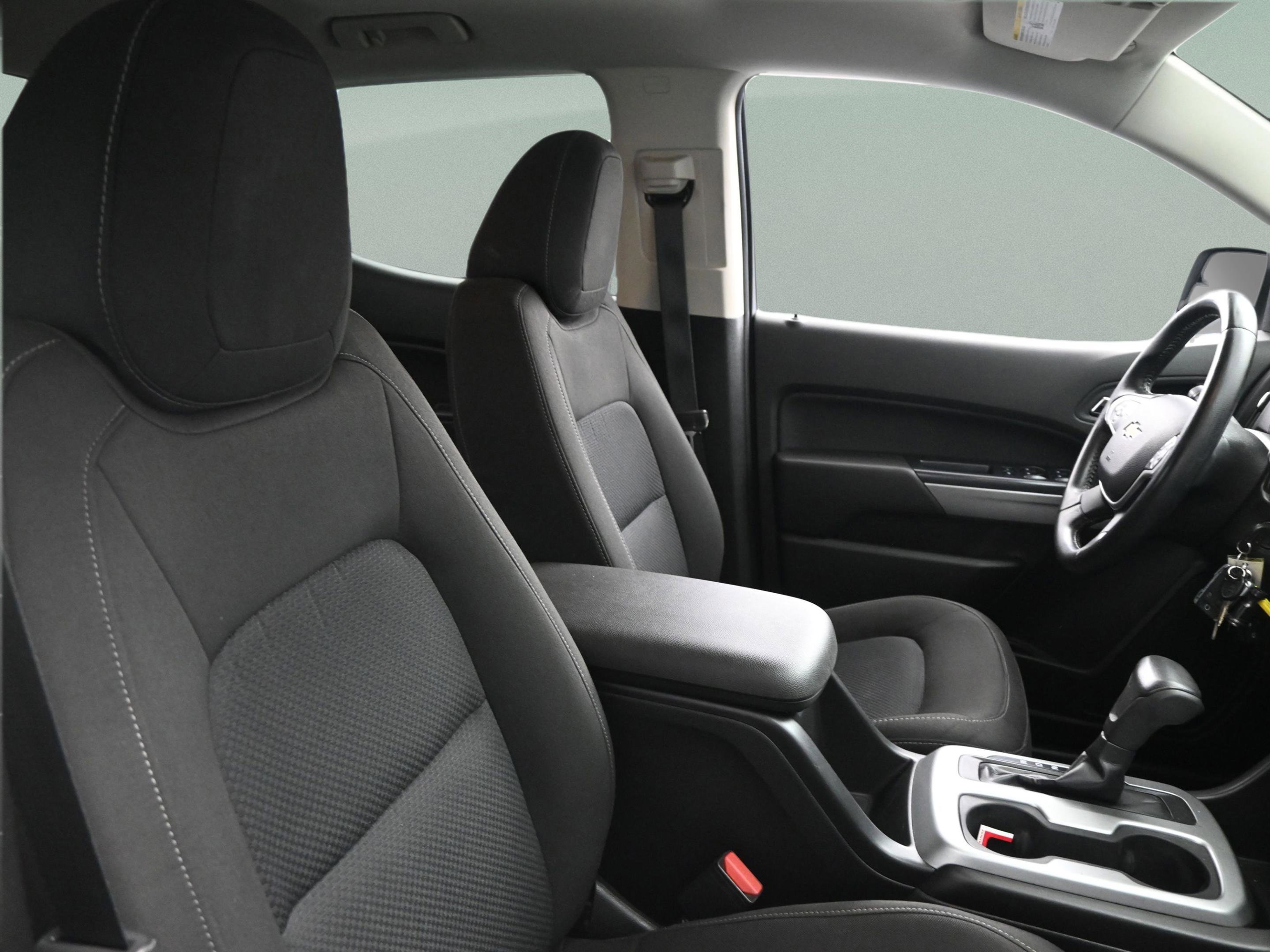 Used 2015 Chevrolet Colorado LT w/ LT Convenience Package image 36