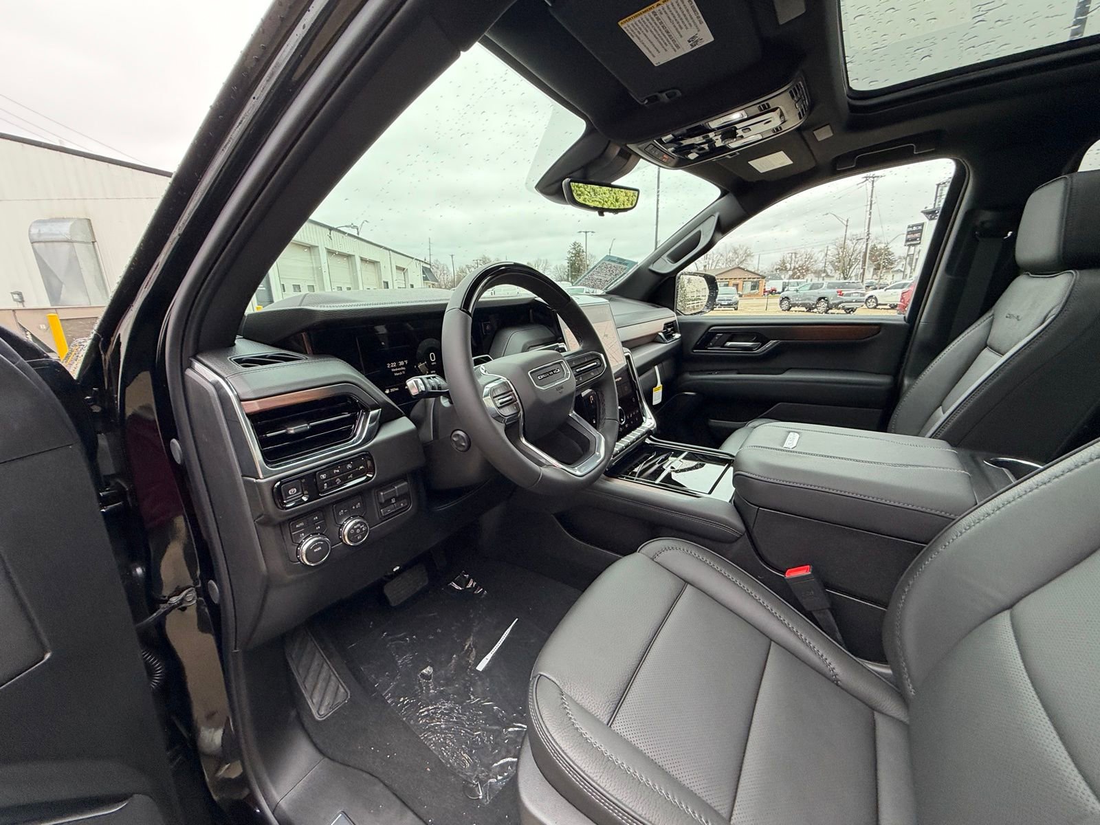 New 2026 GMC Yukon XL Denali image 10