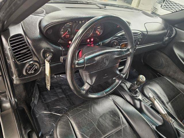 Used 2000 Porsche Boxster RWD image 7