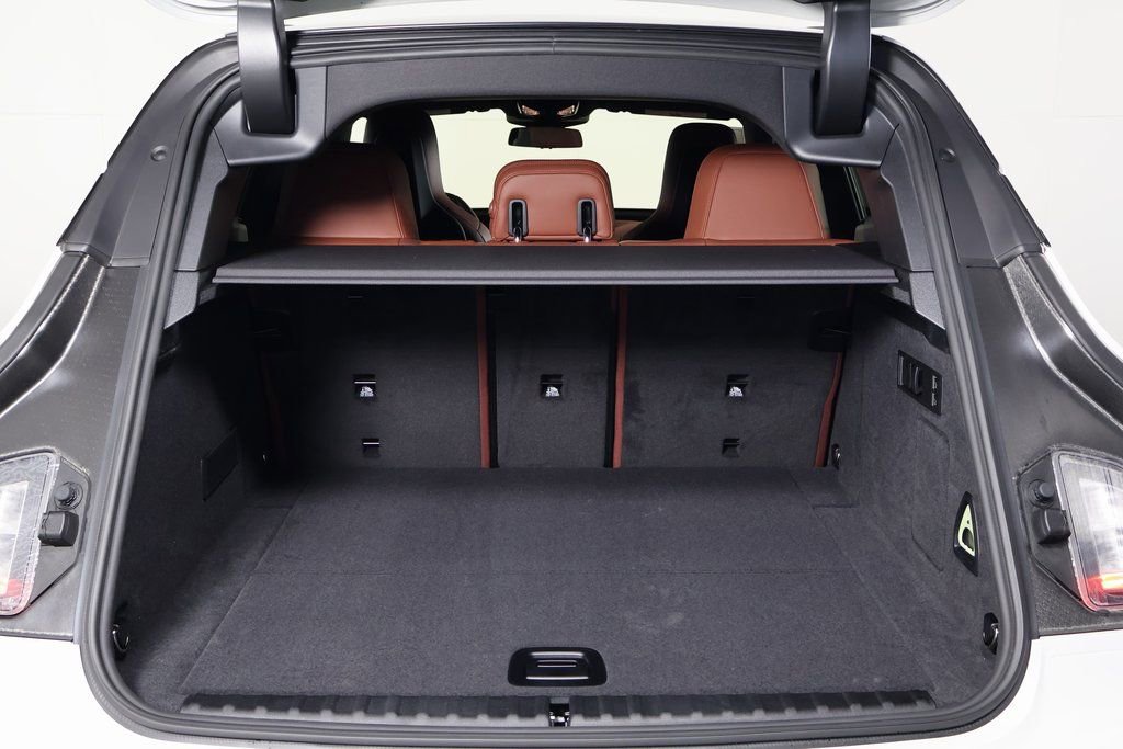 New 2026 BMW iX xDrive60 image 8