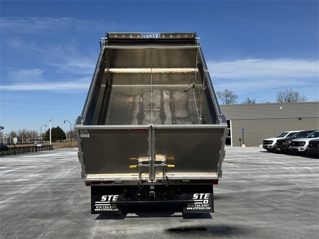 New 2025 Ford F550 4x4 SuperCab Super Duty image 12