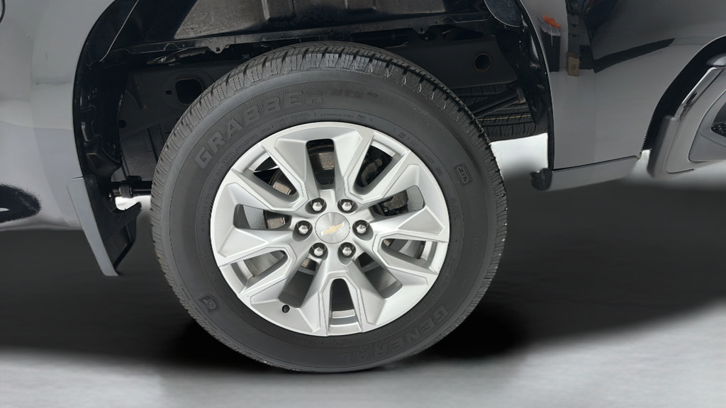 Used 2023 Chevrolet Silverado 1500 Custom AWD/4WD image 9