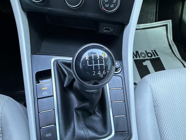 Used 2019 Volkswagen Jetta S image 27