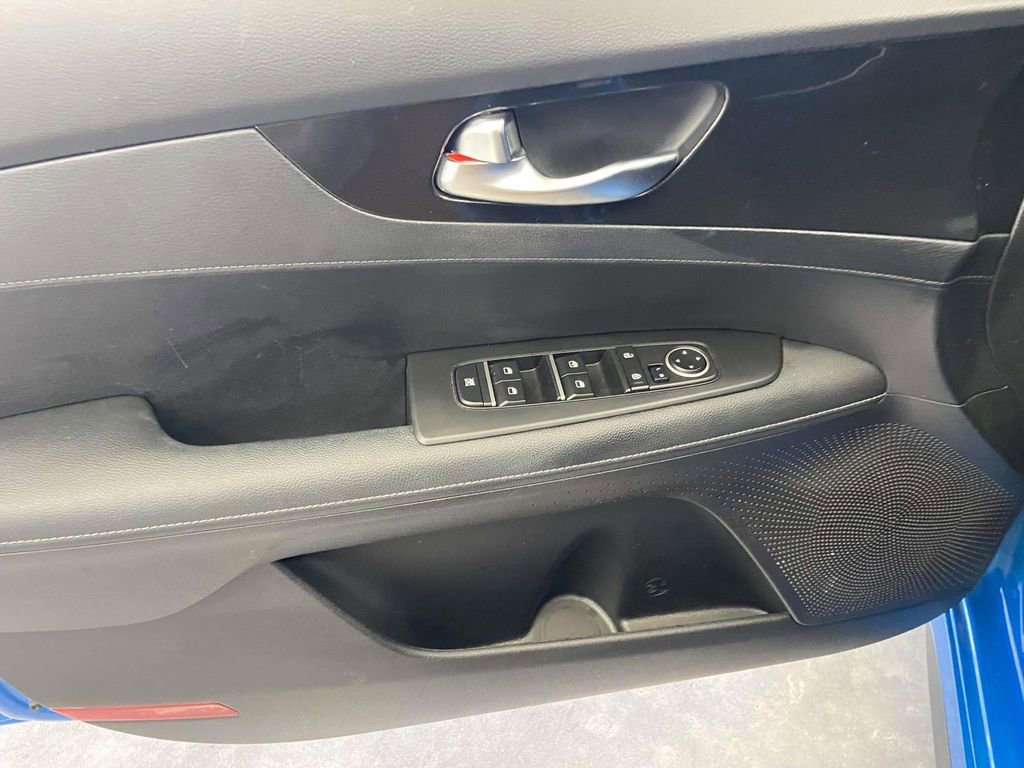 Used 2023 Kia Forte GT-Line w/ GT-Line Technology Package image 18