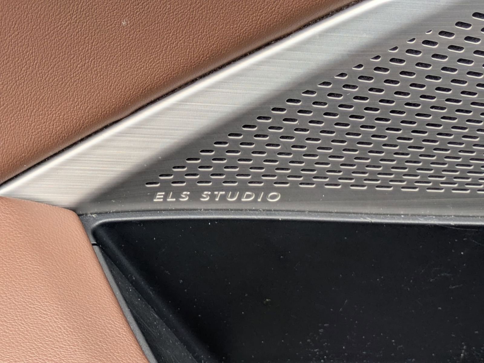 Used 2024 Acura MDX SH-AWD w/ Technology Package image 22