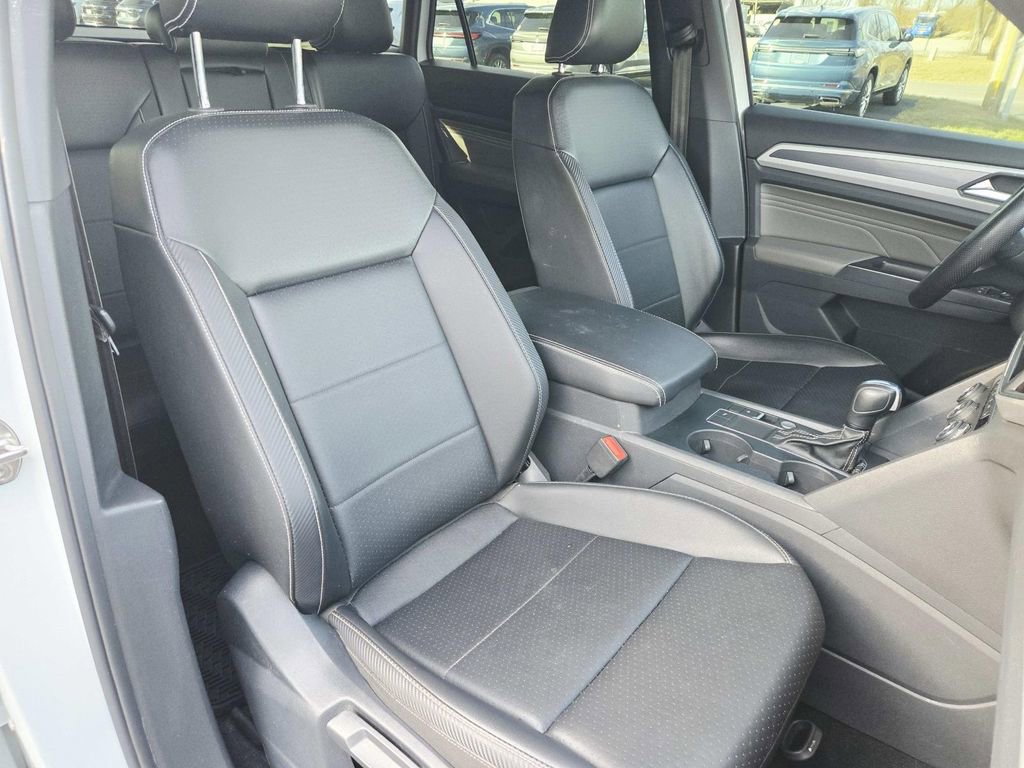 Used 2021 Volkswagen Atlas Cross Sport SE image 15