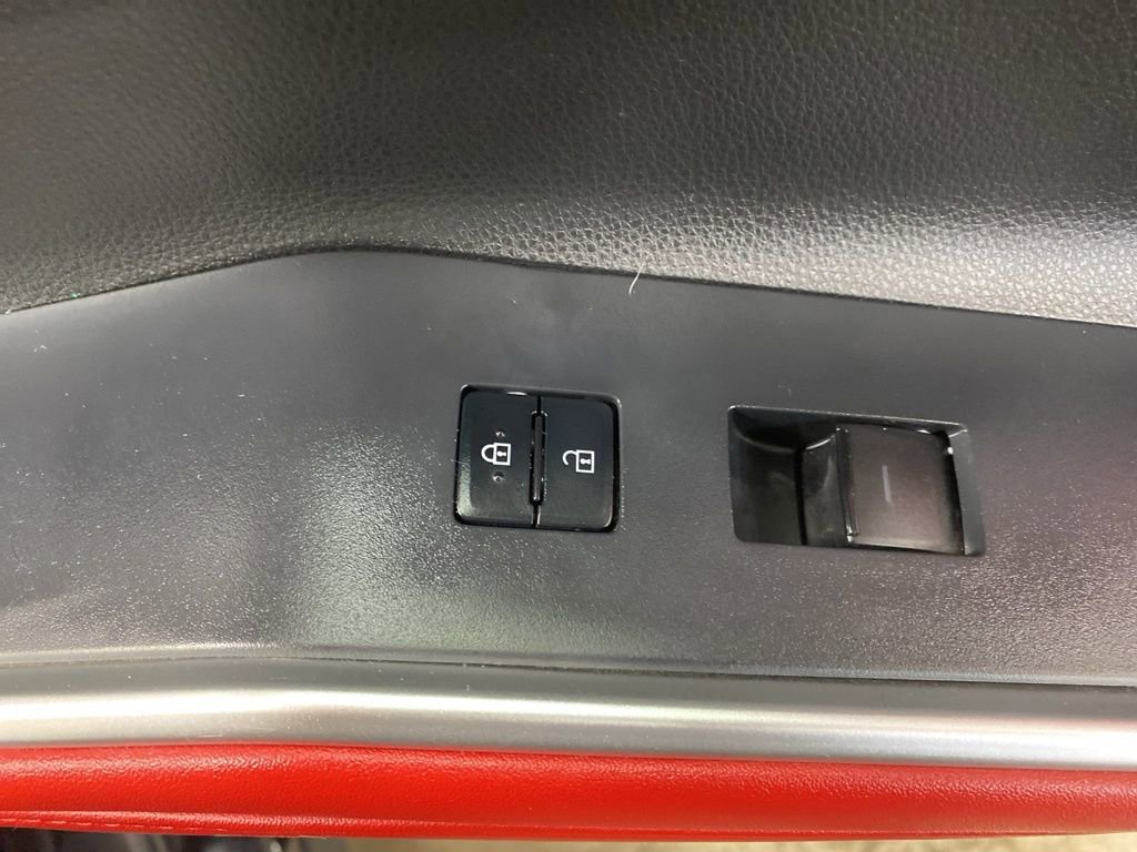 Used 2022 Toyota Highlander XSE image 26