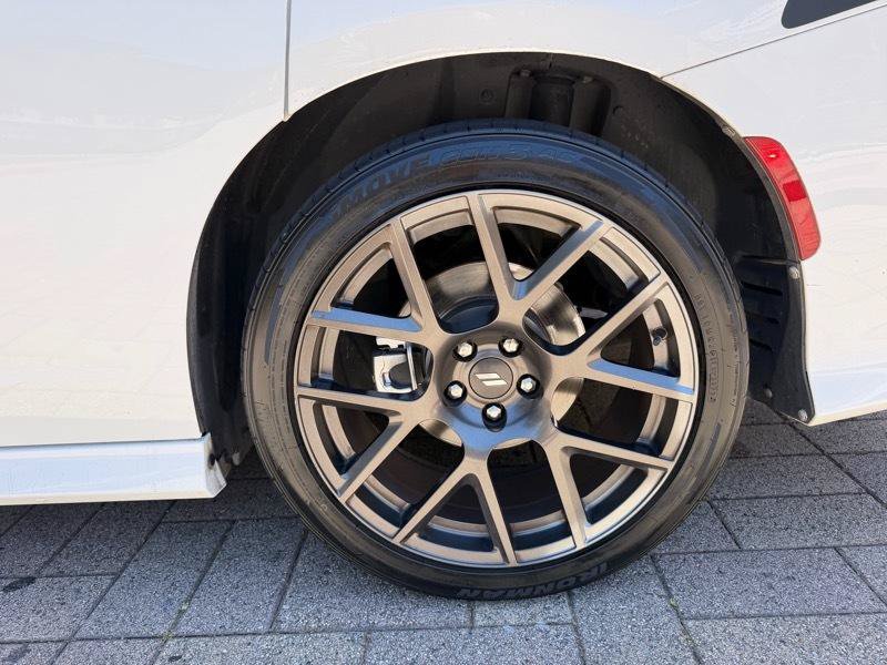 Used 2018 Dodge Charger R/T RWD image 31