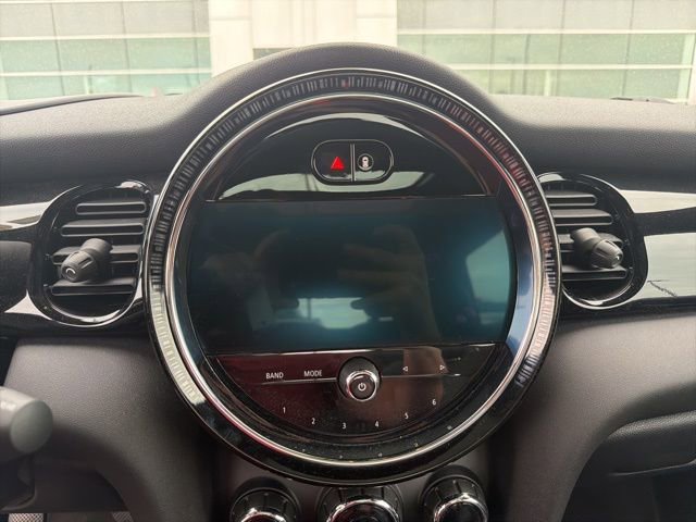 Used 2022 MINI Cooper S image 8