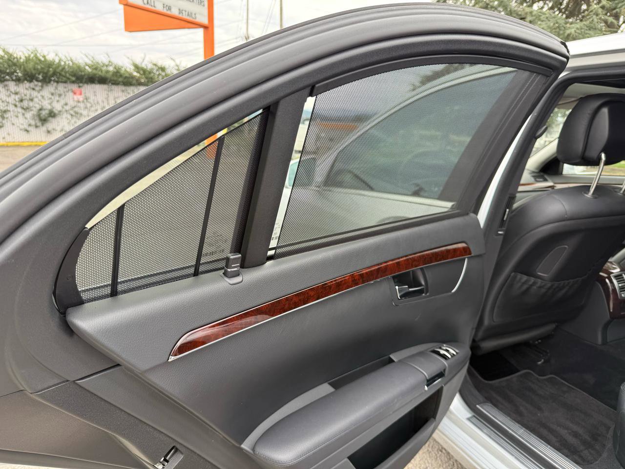 Used 2010 Mercedes-Benz S 550 4MATIC image 21