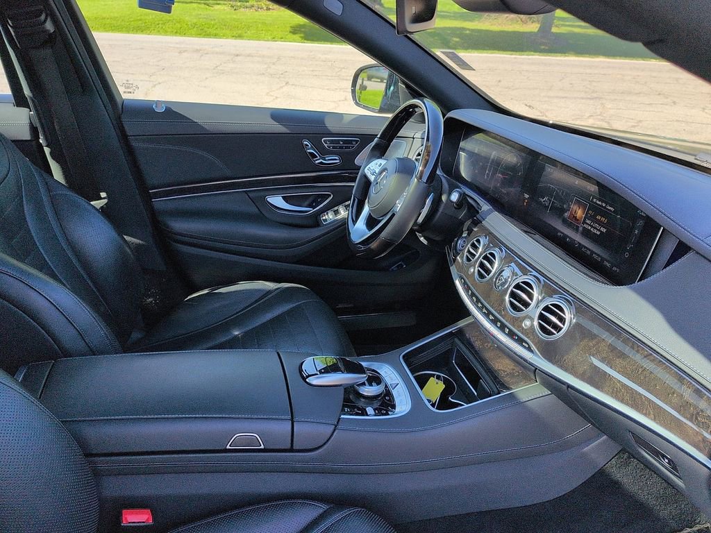 Used 2019 Mercedes-Benz S 560 4MATIC Sedan image 7